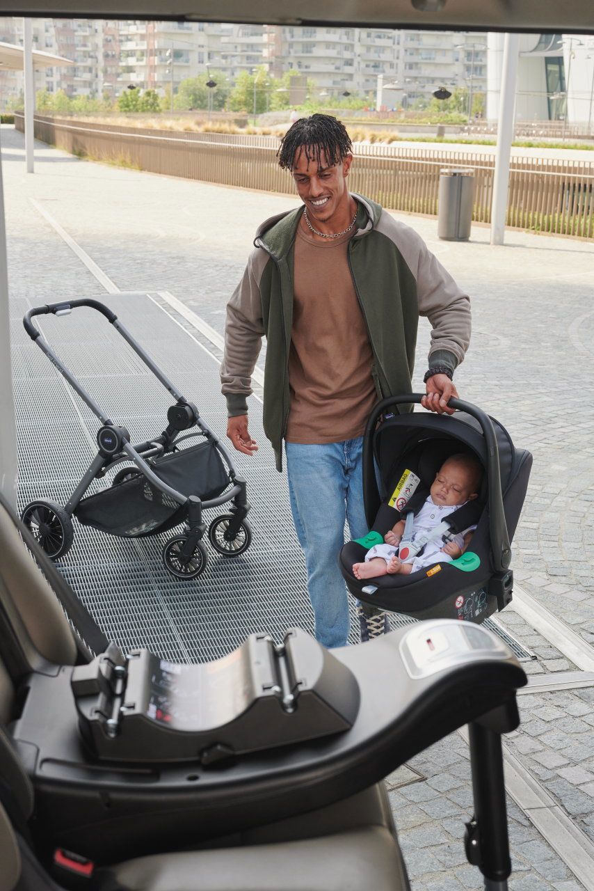 Chicco kiros evo autostoel i-Size met base